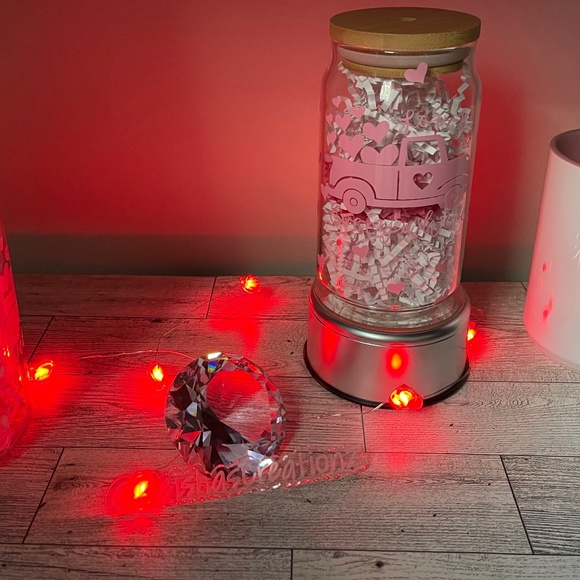 Love is everywhere 💕 - Picture 1 of 3